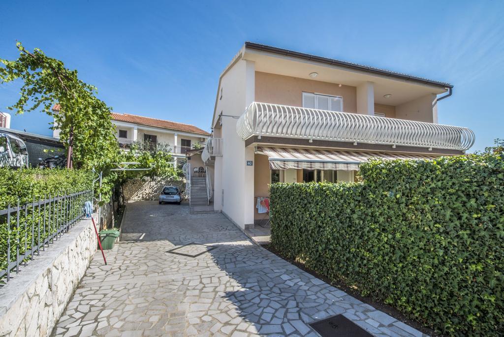 Apartment Anka D Krk Town Exterior foto